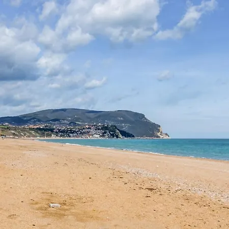 L07 - Casa Stella Marina * Numana